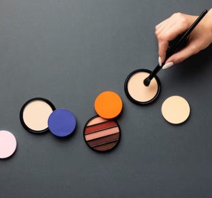 Concealer vs. Foundation - Understanding the Key Differences