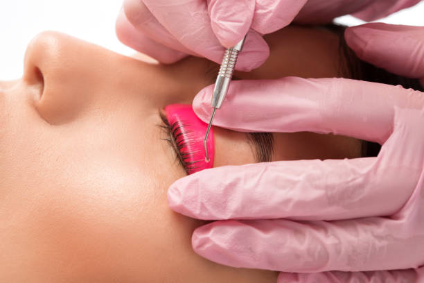 Enhance your lashes with a lash lift - discover if mascara is compatible